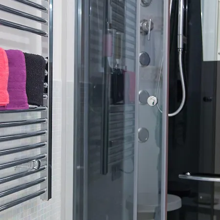 Apartman Consulta By In *