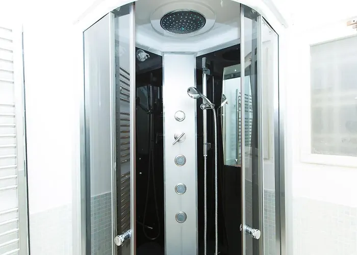 Consulta By In * Rome